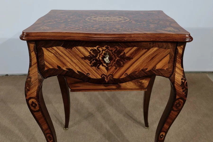 ARBEITSTISCH IM LOUIS-XV-STIL