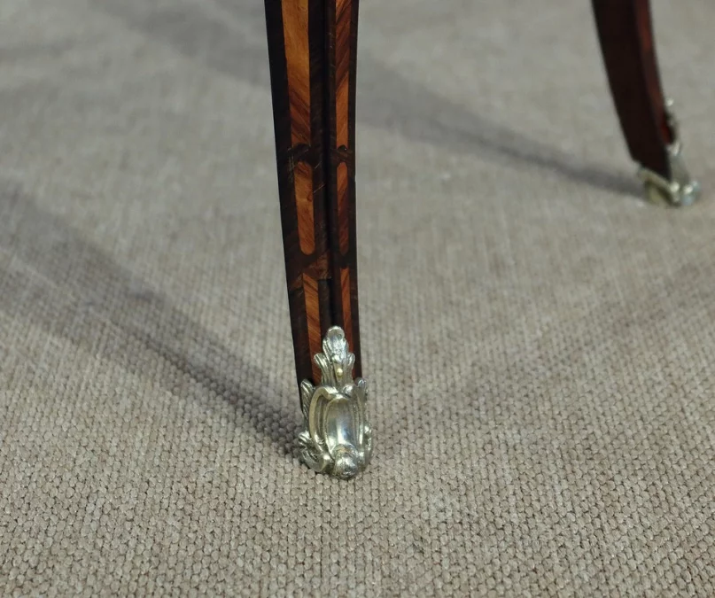 ARBEITSTISCH IM LOUIS-XV-STIL