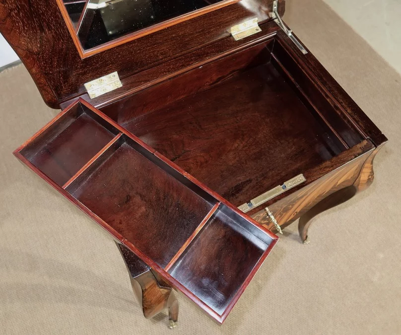 ARBEITSTISCH IM LOUIS-XV-STIL