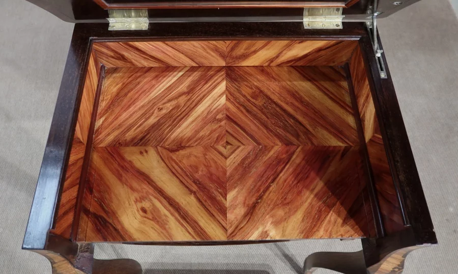 ARBEITSTISCH IM LOUIS-XV-STIL