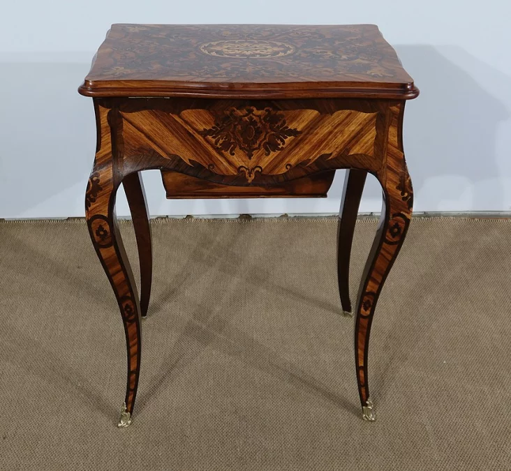 ARBEITSTISCH IM LOUIS-XV-STIL