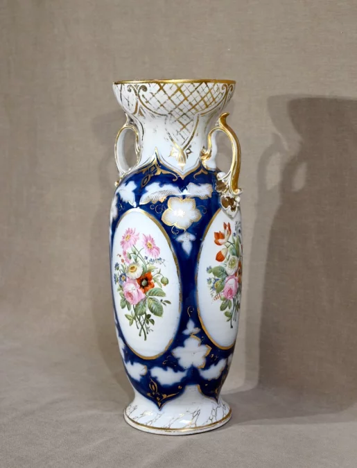 Important Vase en Porcelaine de Bayeux – Fin XIXe