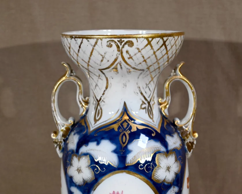 Important Vase en Porcelaine de Bayeux – Fin XIXe