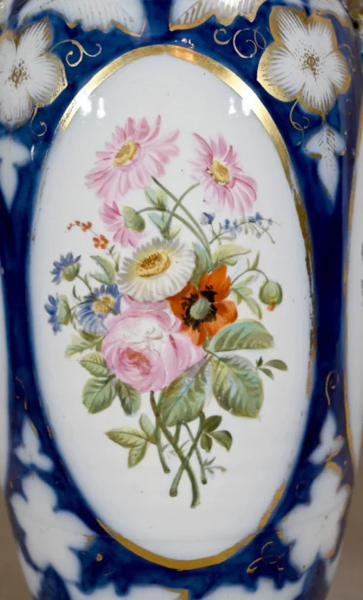 Important Vase en Porcelaine de Bayeux – Fin XIXe