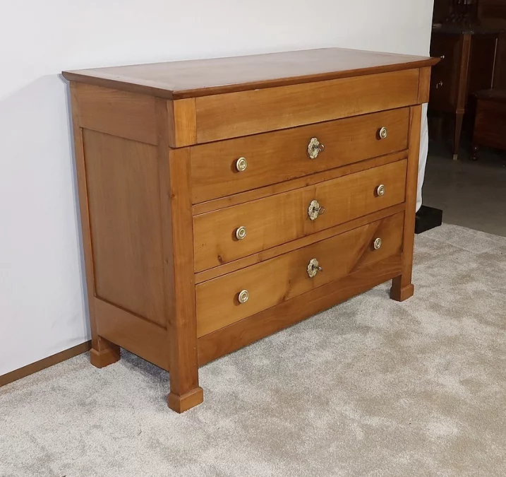 Petite Commode en Merisier massif, goût Directoire – 1ère partie du XIXe