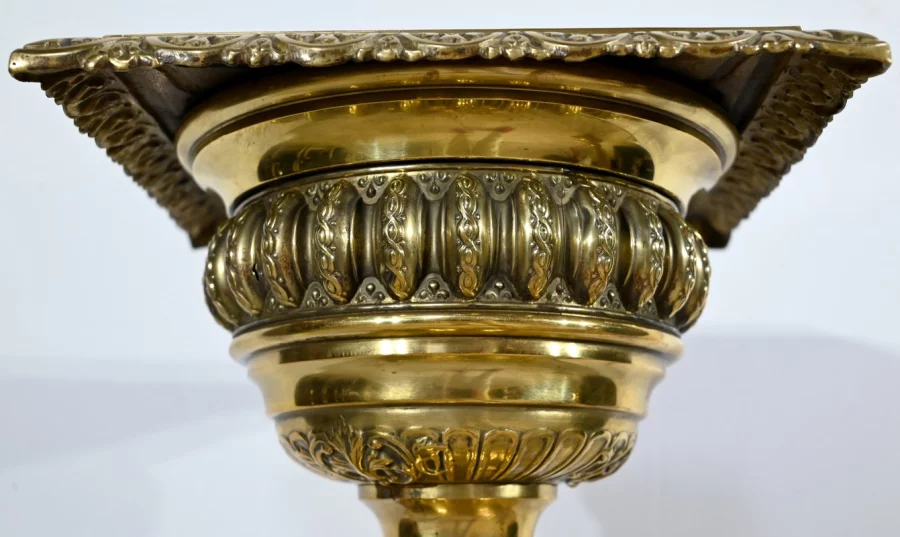 一对路易十六风格支架