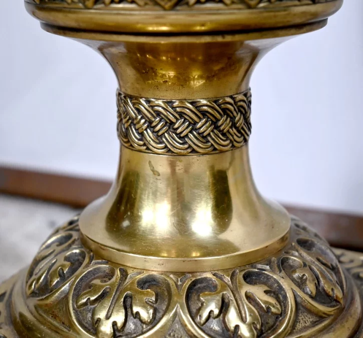 一对路易十六风格支架