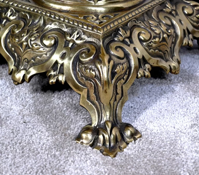 一对路易十六风格支架