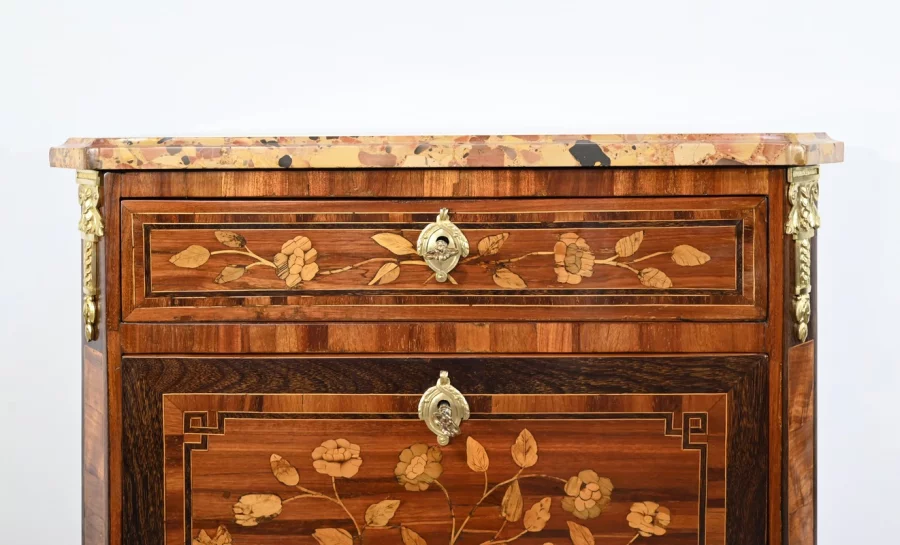 СЕКРЕТАР ПЕРИОДА ЛЮДОВИКА XVI