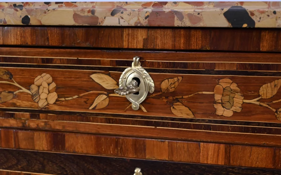 СЕКРЕТАР ПЕРИОДА ЛЮДОВИКА XVI