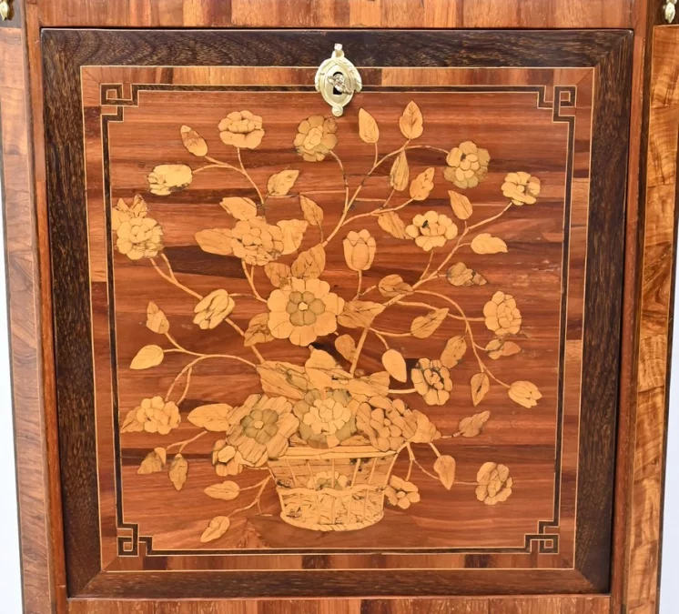 СЕКРЕТАР ПЕРИОДА ЛЮДОВИКА XVI