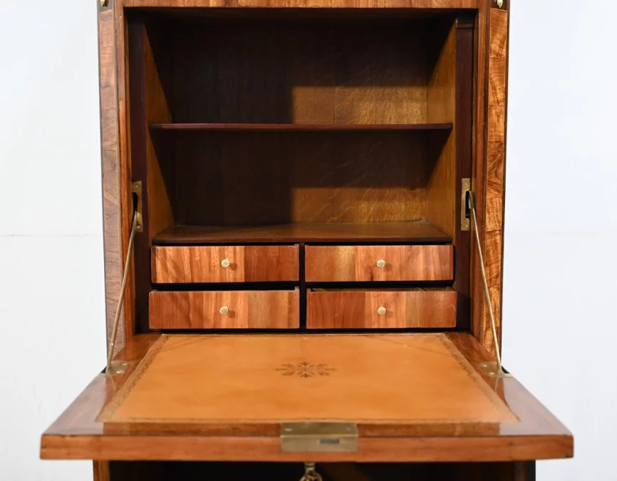 СЕКРЕТАР ПЕРИОДА ЛЮДОВИКА XVI