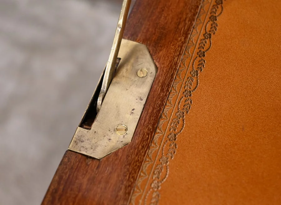 СЕКРЕТАР ПЕРИОДА ЛЮДОВИКА XVI