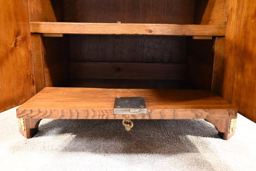 СЕКРЕТАР ПЕРИОДА ЛЮДОВИКА XVI