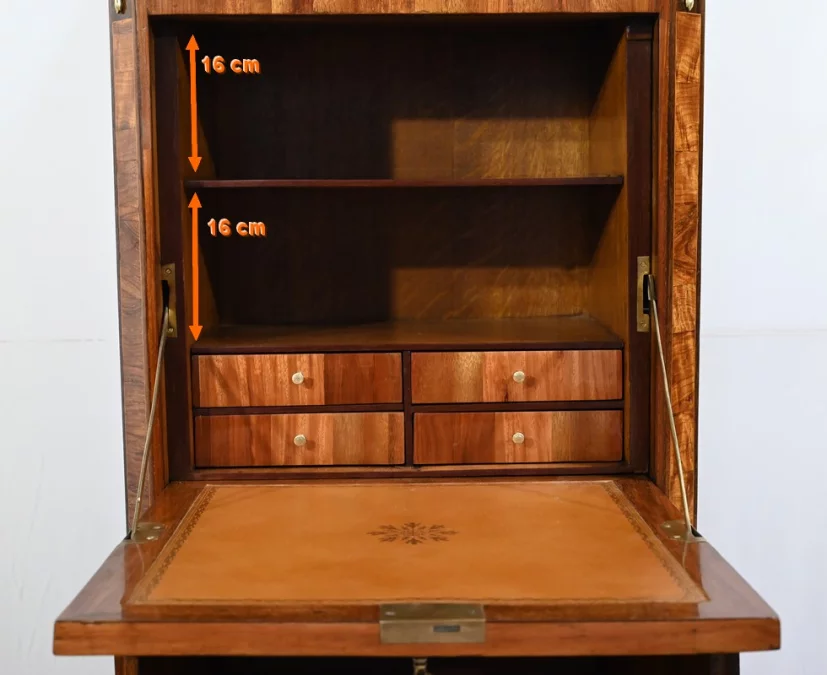 СЕКРЕТАР ПЕРИОДА ЛЮДОВИКА XVI