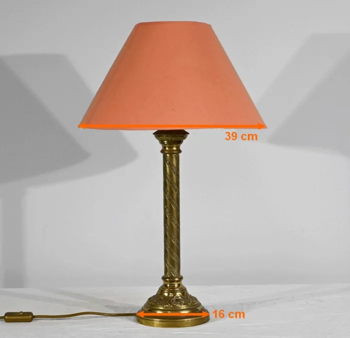 LÁMPARA DE BRONCE DORADO