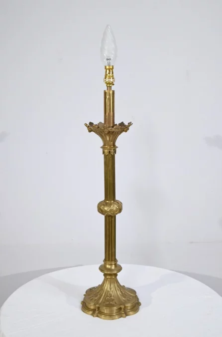 Important Flambeau en Bronze Doré – Fin XIXe