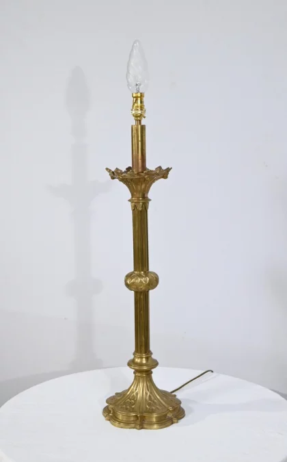 Important Flambeau en Bronze Doré – Fin XIXe