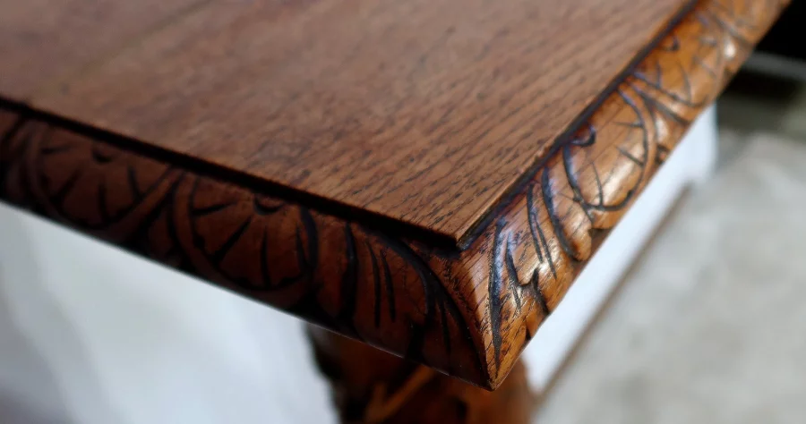 КОЛОННА ПЕРИОДА МОДЕРН