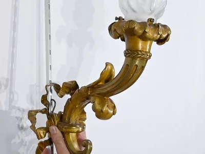 НАСТЕННЫЙ СВЕТИЛЬНИК В СТИЛЕ ЛЮДОВИКА XVI