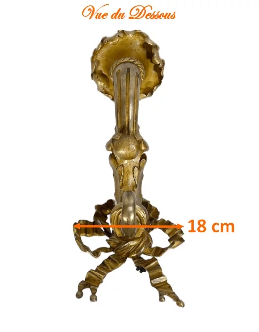 НАСТЕННЫЙ СВЕТИЛЬНИК В СТИЛЕ ЛЮДОВИКА XVI