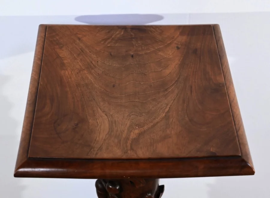 КОЛОННА ПЕРИОДА МОДЕРН