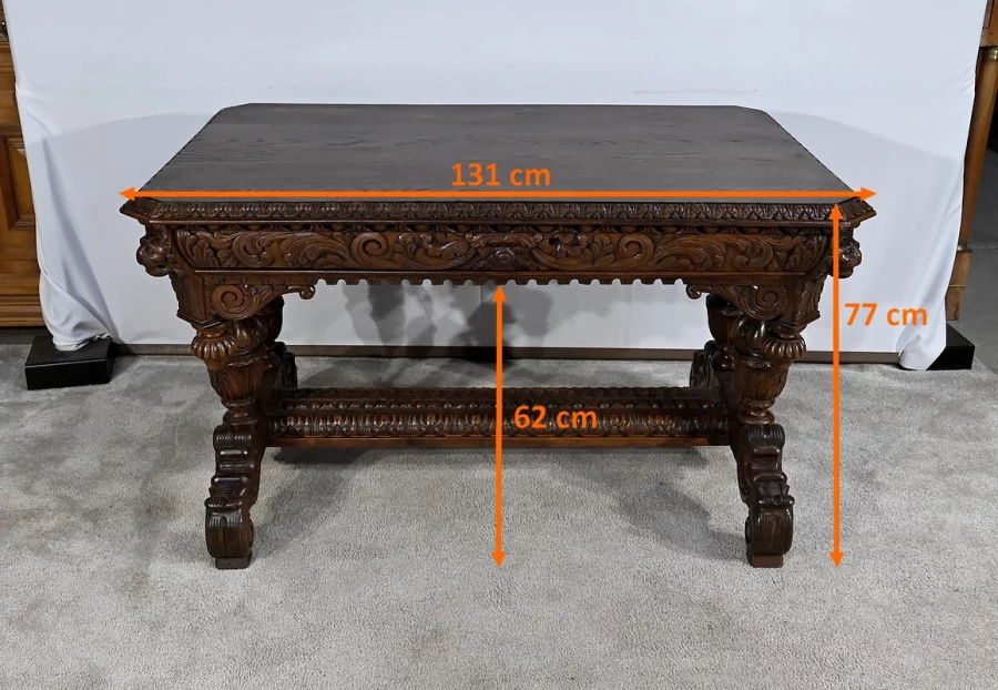 MESA DE ESCRITURA DE ESTILO GÓTICO