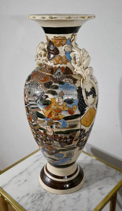 Important Vase Balustre en Porcelaine, Japon – XXe