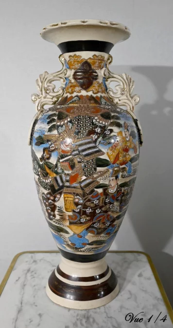 Important Vase Balustre en Porcelaine, Japon – XXe