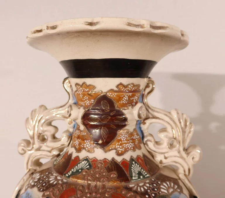 Important Vase Balustre en Porcelaine, Japon – XXe