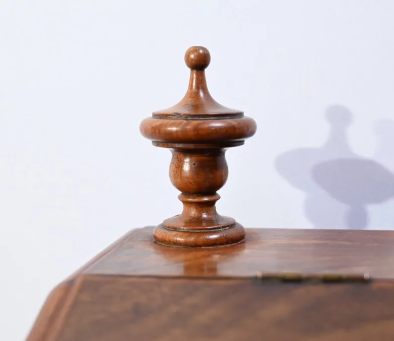 ESCRITORIO DE ÉPOCA LOUIS PHILIPPE