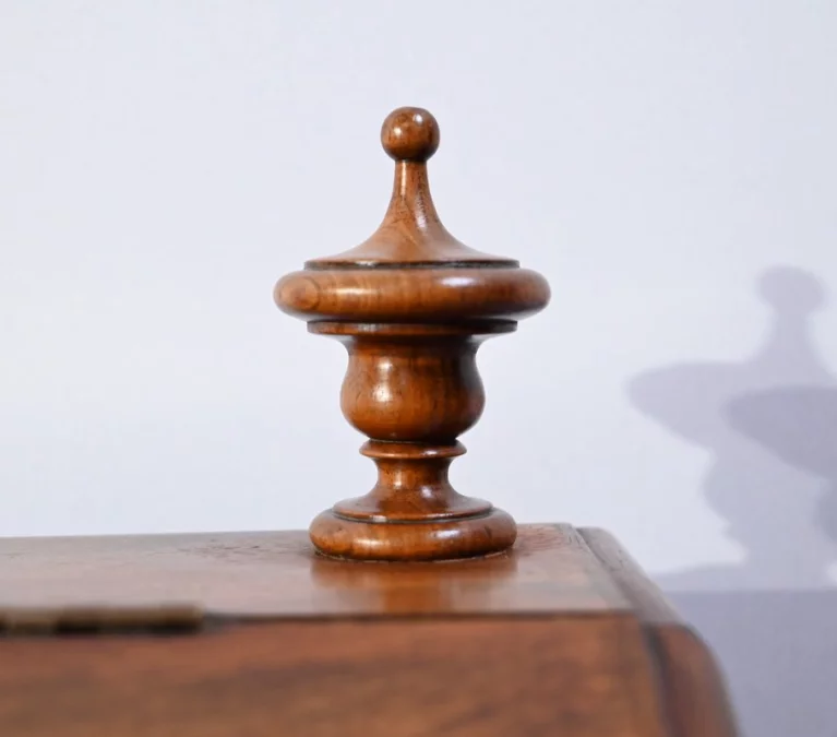 ESCRITORIO DE ÉPOCA LOUIS PHILIPPE