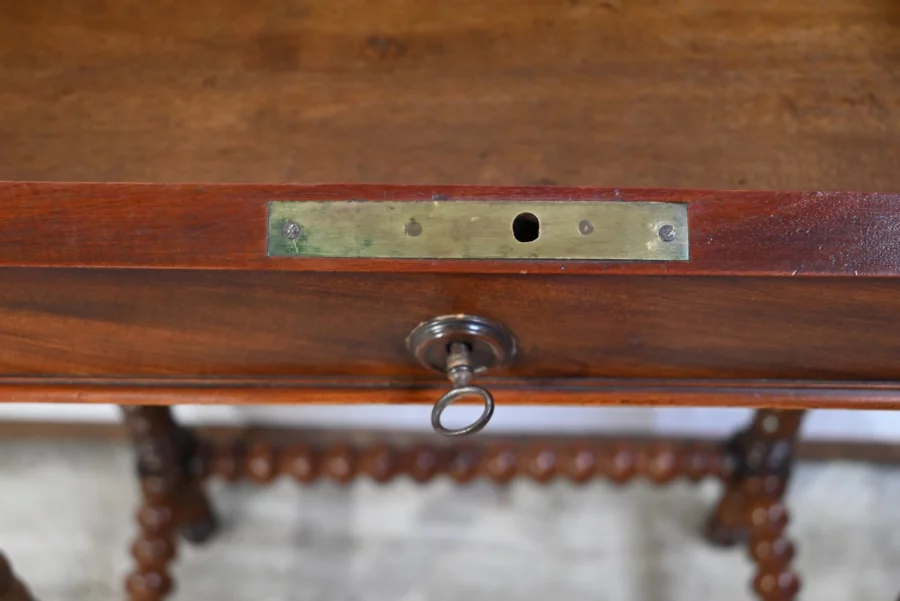 ESCRITORIO DE ÉPOCA LOUIS PHILIPPE