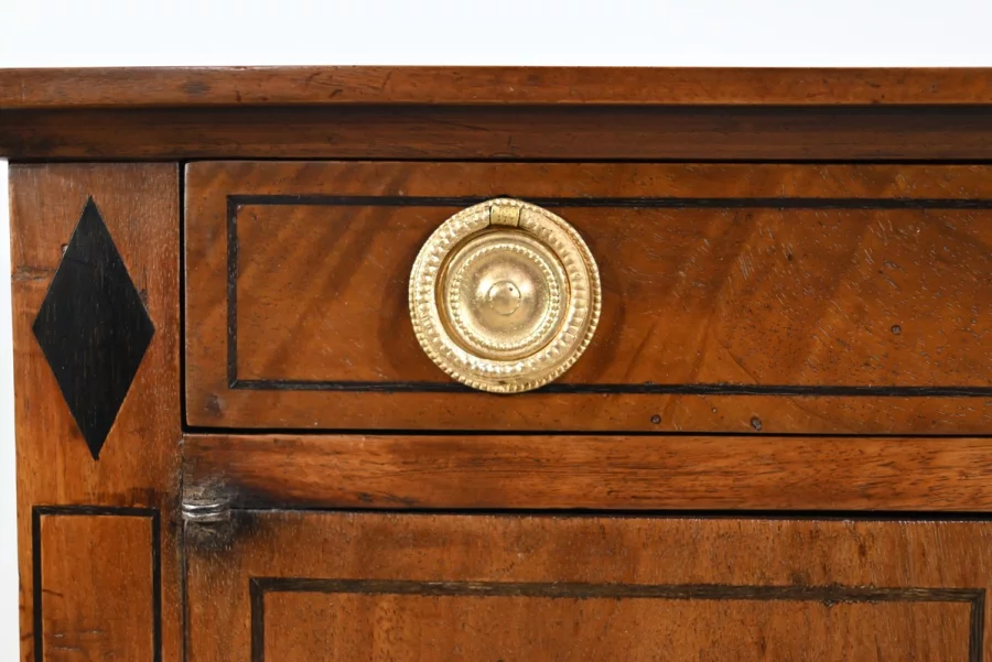 ШКАФ ПЕРЕХОДНОГО СТИЛЯ