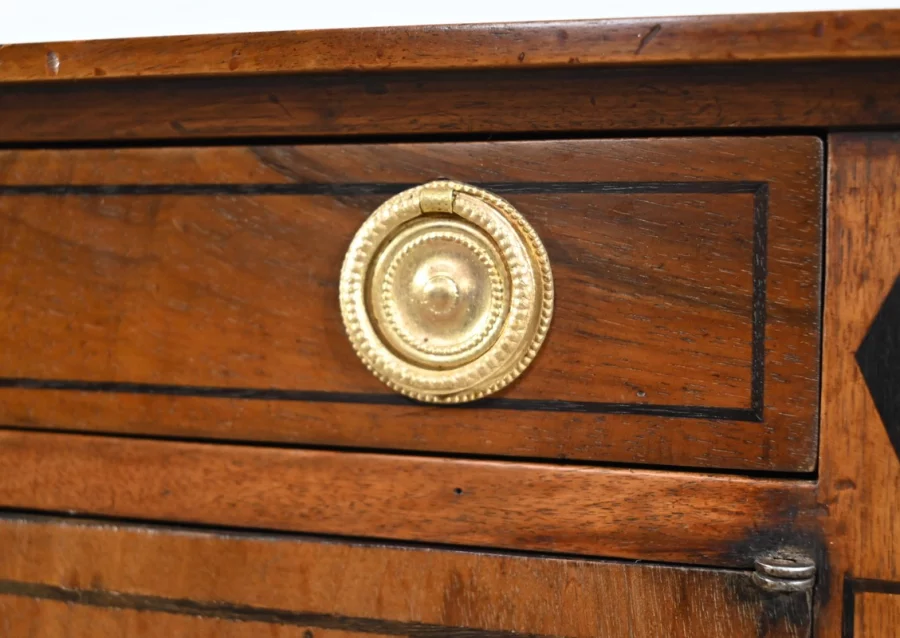 ШКАФ ПЕРЕХОДНОГО СТИЛЯ