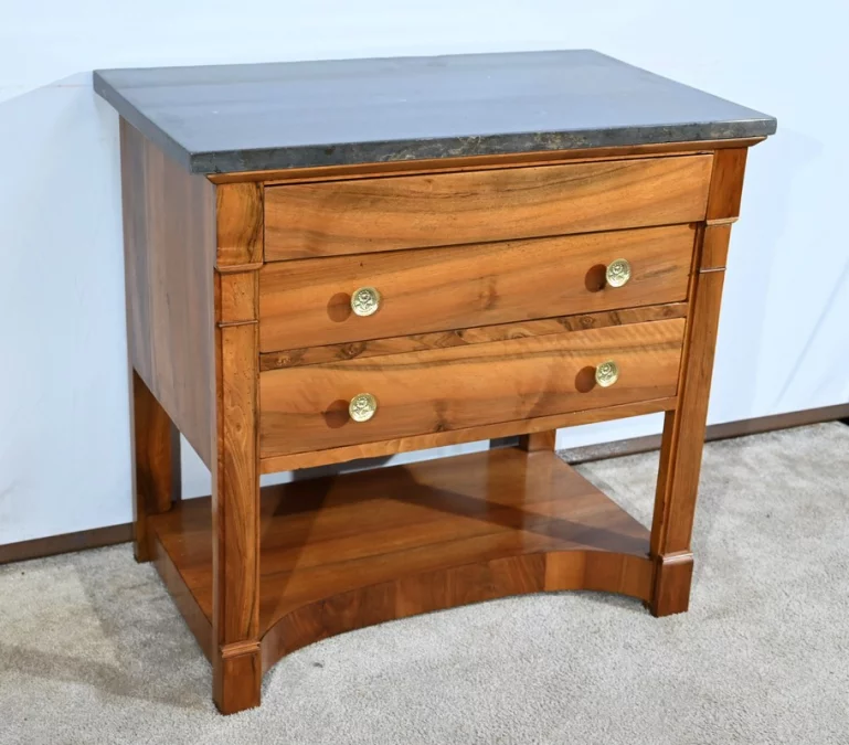 Petite Commode Chiffonnière de Propriété en Noyer, époque Directoire – Début XIXe