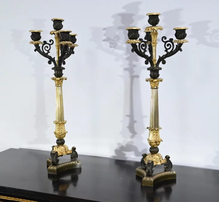 Paire de Chandeliers en Bronze à Double Patine, époque Restauration – Début XIXe