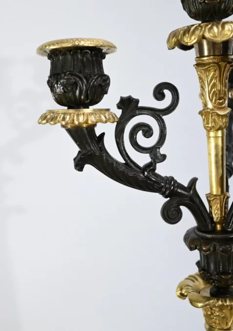 Paire de Chandeliers en Bronze à Double Patine, époque Restauration – Début XIXe