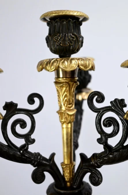 Paire de Chandeliers en Bronze à Double Patine, époque Restauration – Début XIXe