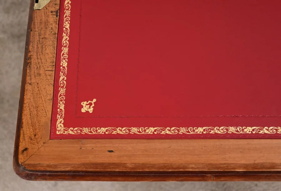 BÜRO DES 18. JAHRHUNDERTS