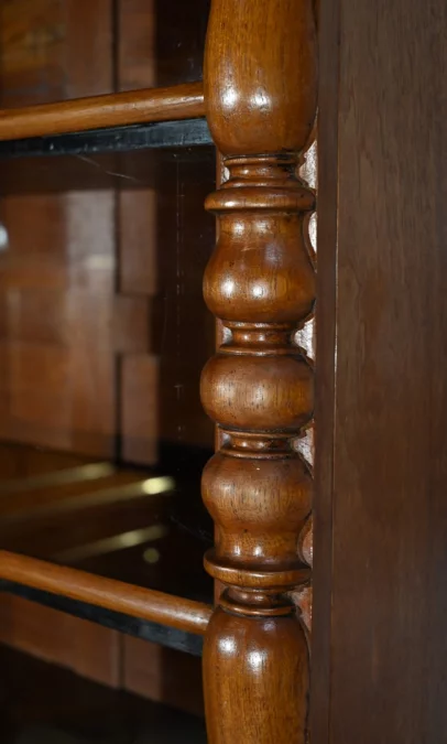 Commode Vitrine en Teck – Fin XIXe