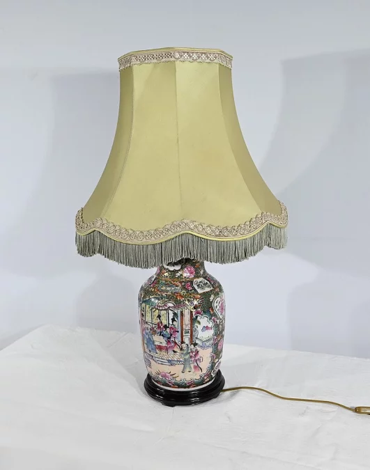Lampe en Porcelaine de Canton, Chine – Fin XIXe