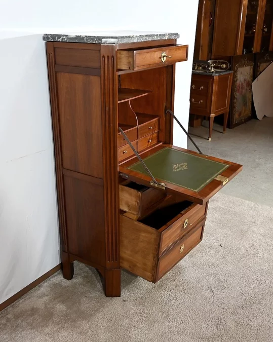 Sekretär aus der Zeit Ludwigs XVI. Signiert LN MALLE