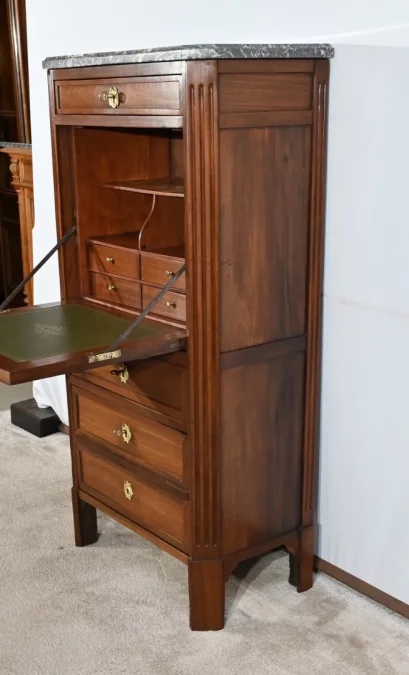 Sekretär aus der Zeit Ludwigs XVI. Signiert LN MALLE