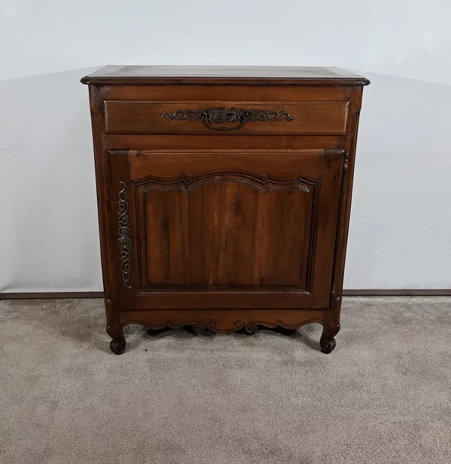 SCHRANK IM LOUIS XV-STIL