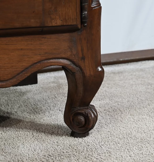 SCHRANK IM LOUIS XV-STIL