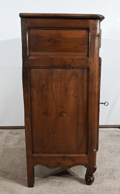 SCHRANK IM LOUIS XV-STIL