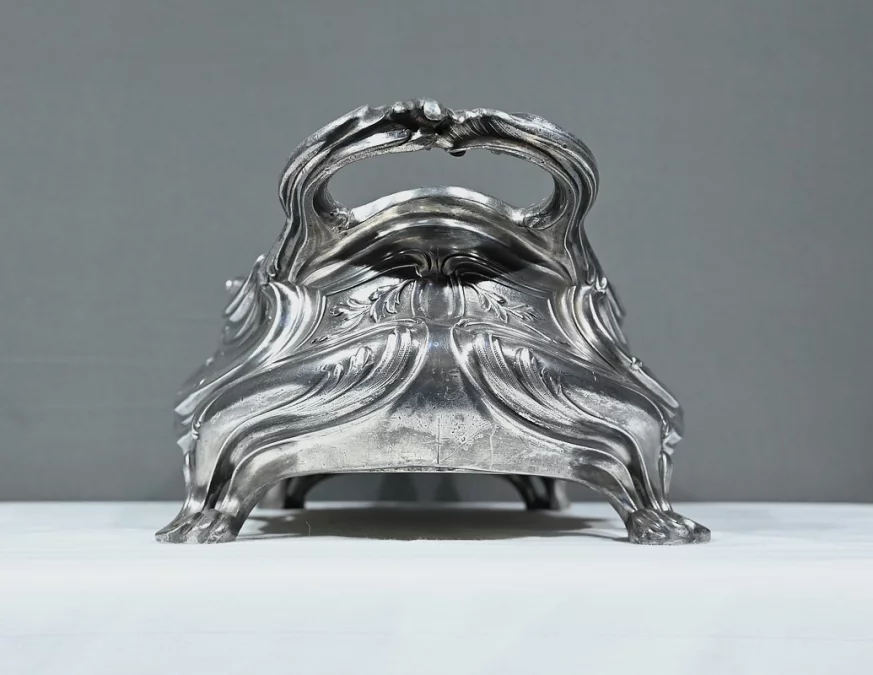 JARDINERA DEL PERIODO ART NOUVEAU