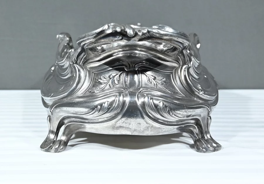 JARDINERA DEL PERIODO ART NOUVEAU