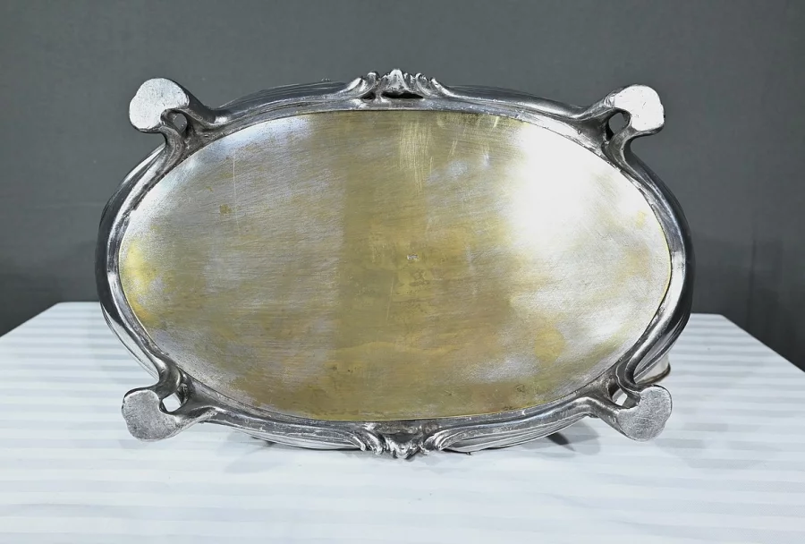 JARDINERA DEL PERIODO ART NOUVEAU